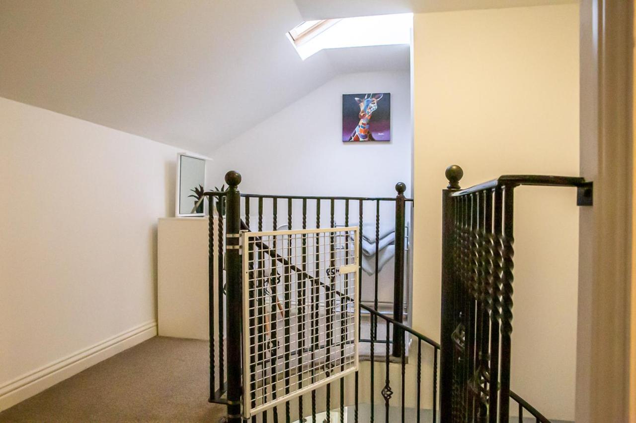 Stylish Modern Mews House In Central St Leonards Χέιστινγκς Εξωτερικό φωτογραφία