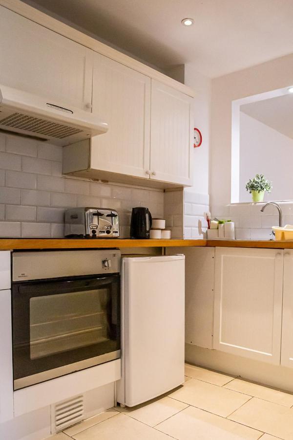 Stylish Modern Mews House In Central St Leonards Χέιστινγκς Εξωτερικό φωτογραφία